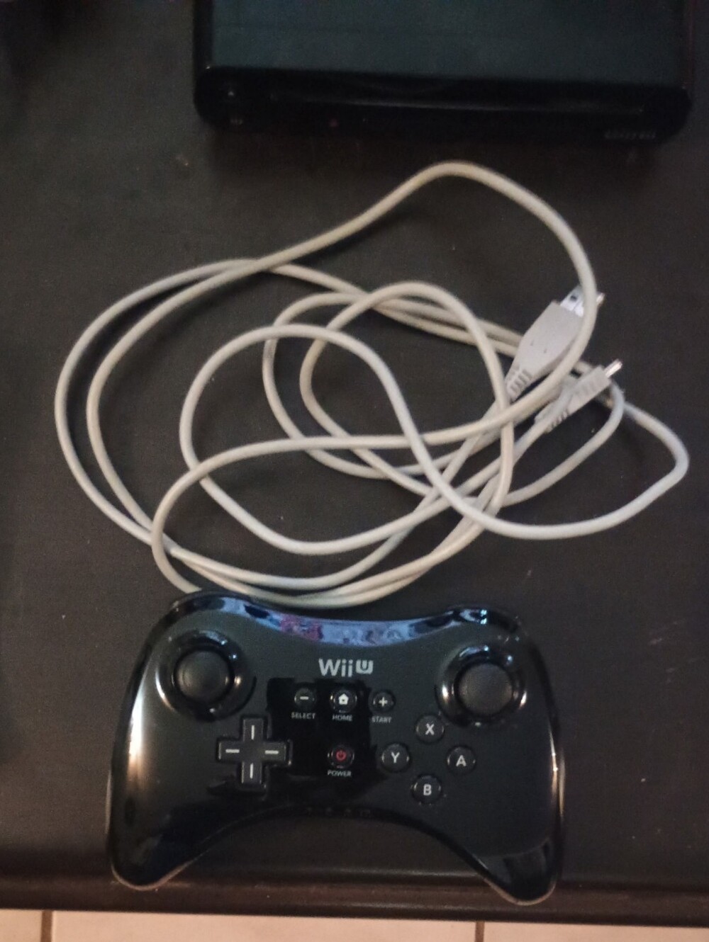Nintendo Wii U Console in Black with 32GB Badge - Picture 11 of 15